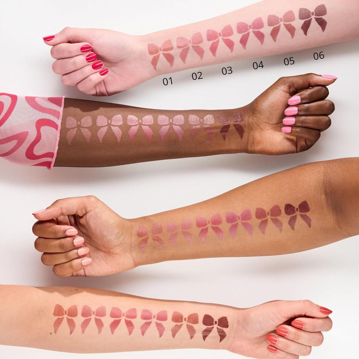 Essence, Satin Glow, Luminous, Cream Lipstick, 02, Blushin It, 3.5 g